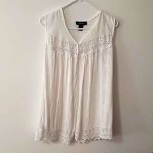 SLEEVELESS WHITE KAREN KANE EYELET TUNIC XL